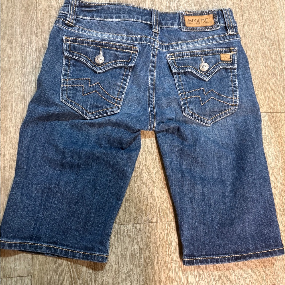 MISS ME BERMUDA JEAN SHORTS SIZE 29 - Picture 2 of 8